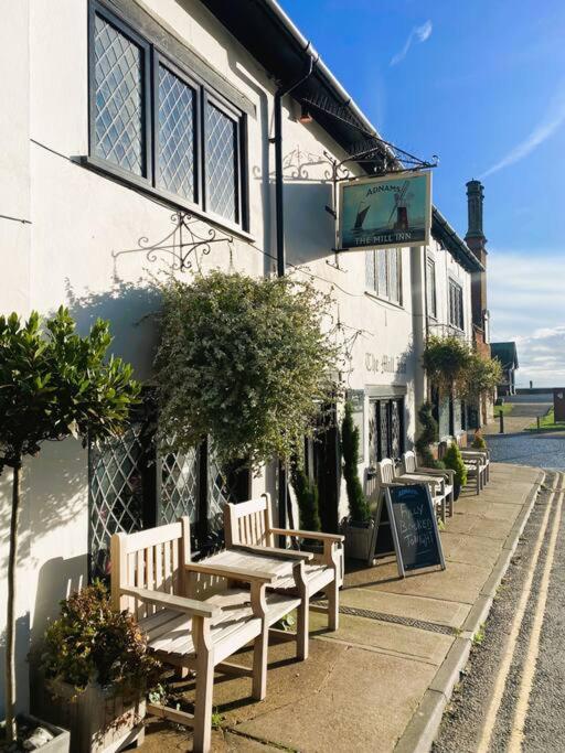 Beautiful Immaculate Aldeburgh Cottage, Sunny Outdoor Space, Free Parking - Easy Walk To Beach & Town Eksteriør bilde